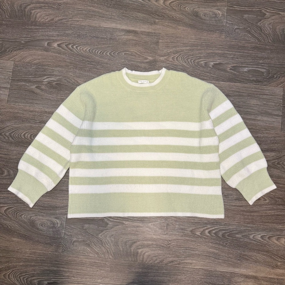 |SOLD| oversized chunky knit grey bandit sage green striped sweater